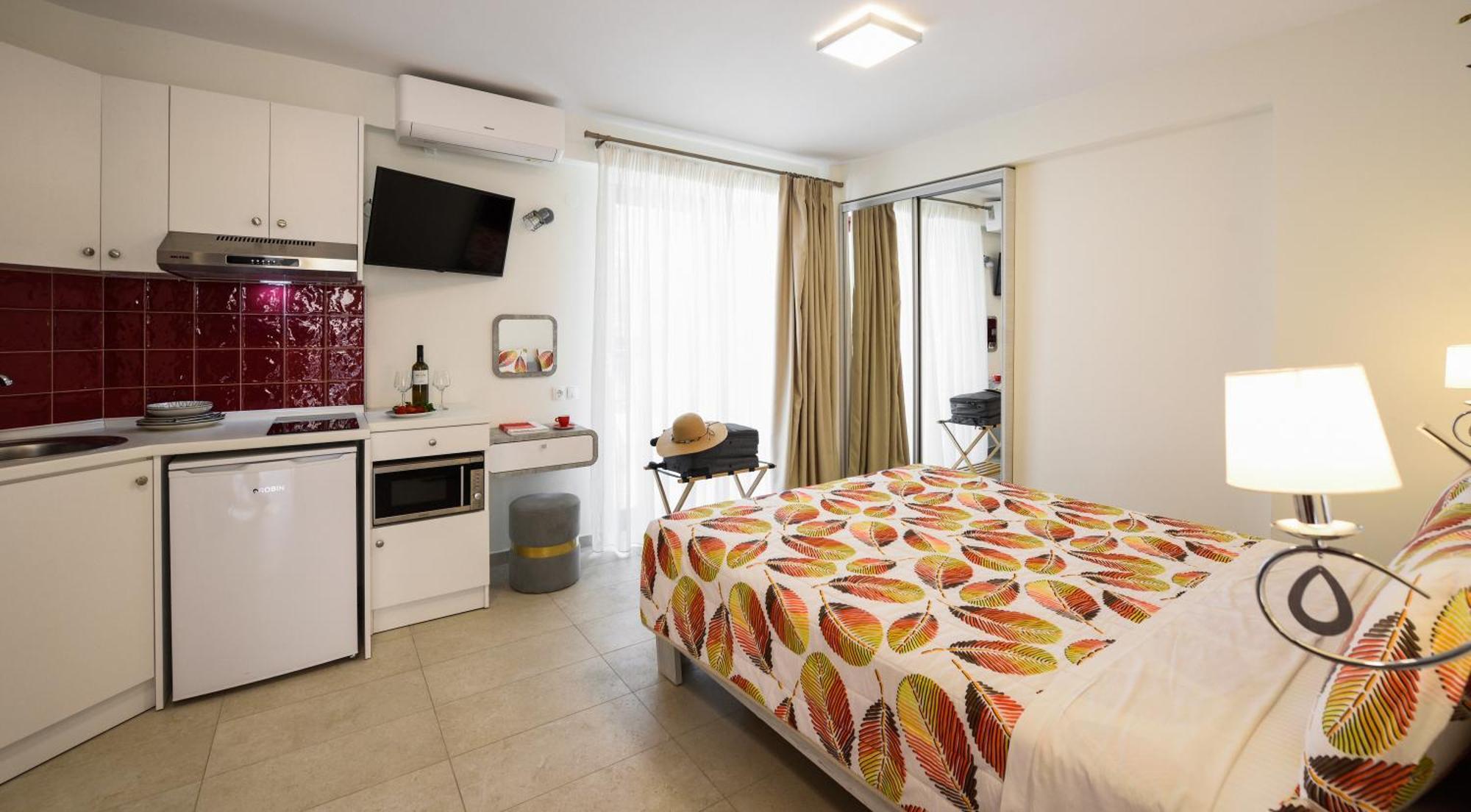 Elpiniki Luxury Rooms Nea Poteidaia Exterior foto
